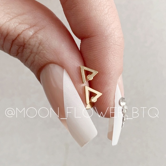 18K Gold Plated Stainless Steel Tiny Triangle Flat Back Earrings - Picture 4 of 6